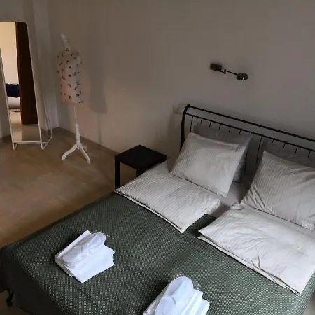 Butas Central, Spacious And Quiet *